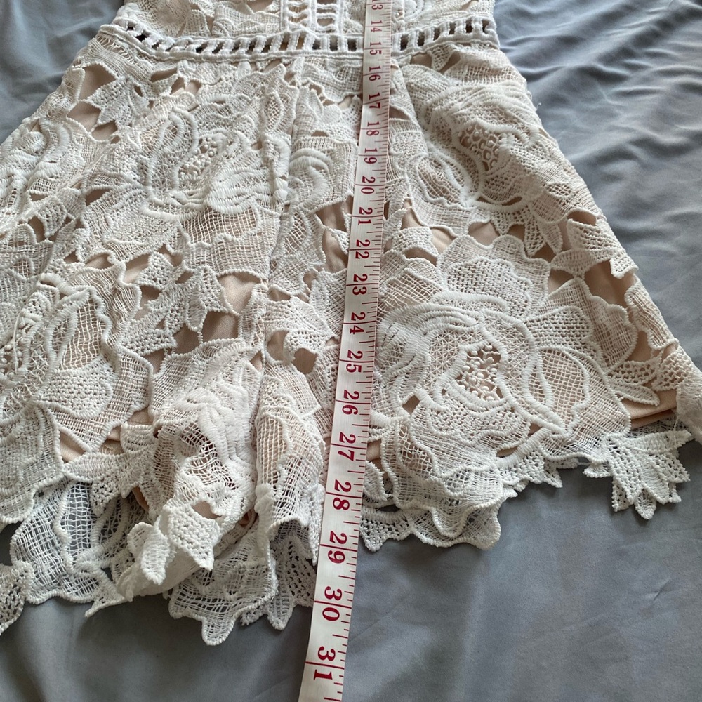 Missguided Lace Romper - Size 2 - Picture 7 of 9
